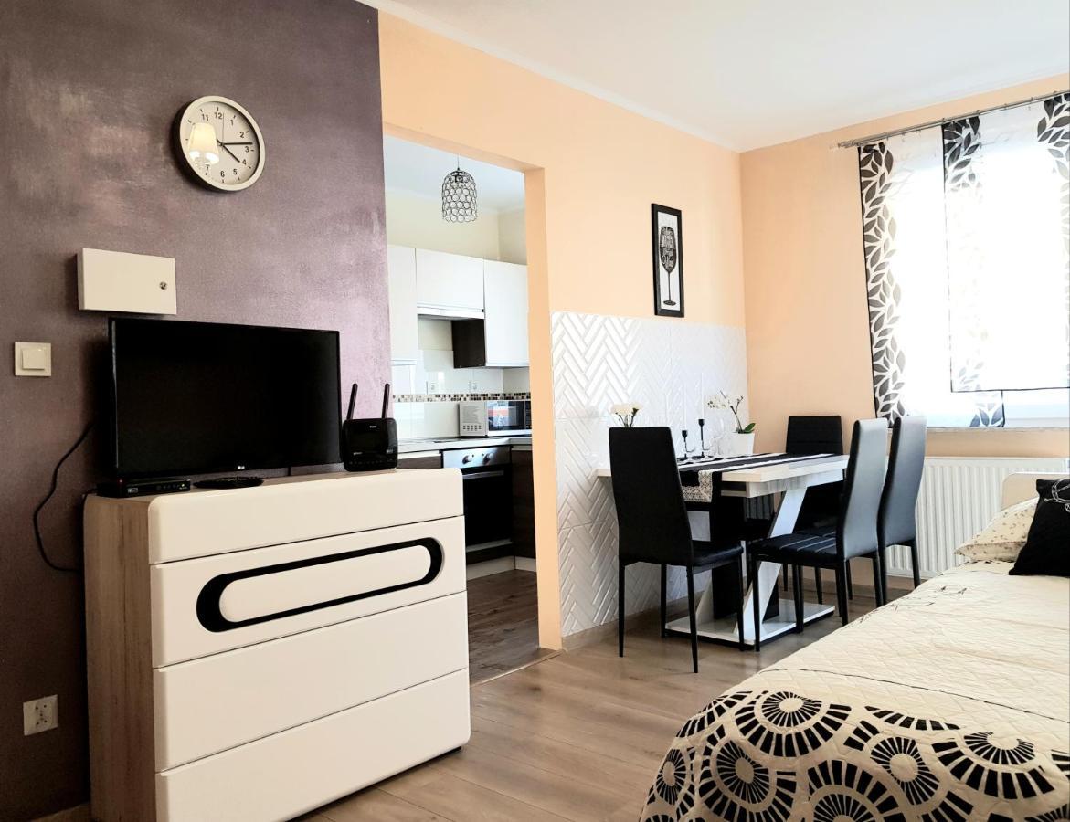 Apartment Glamour Downtown Balcony Cracovia Esterno foto