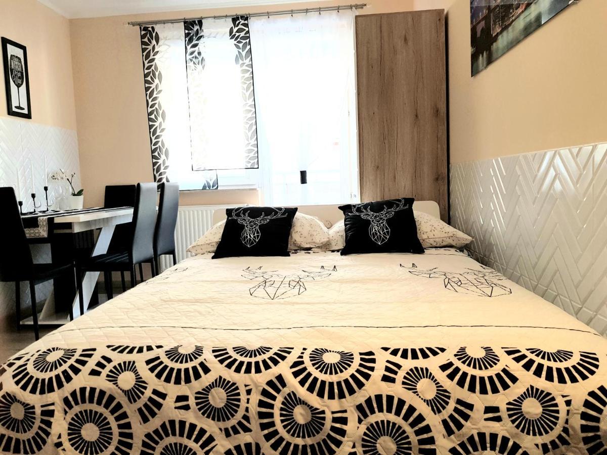 Apartment Glamour Downtown Balcony Cracovia Esterno foto