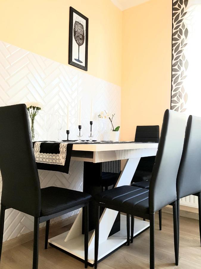 Apartment Glamour Downtown Balcony Cracovia Esterno foto